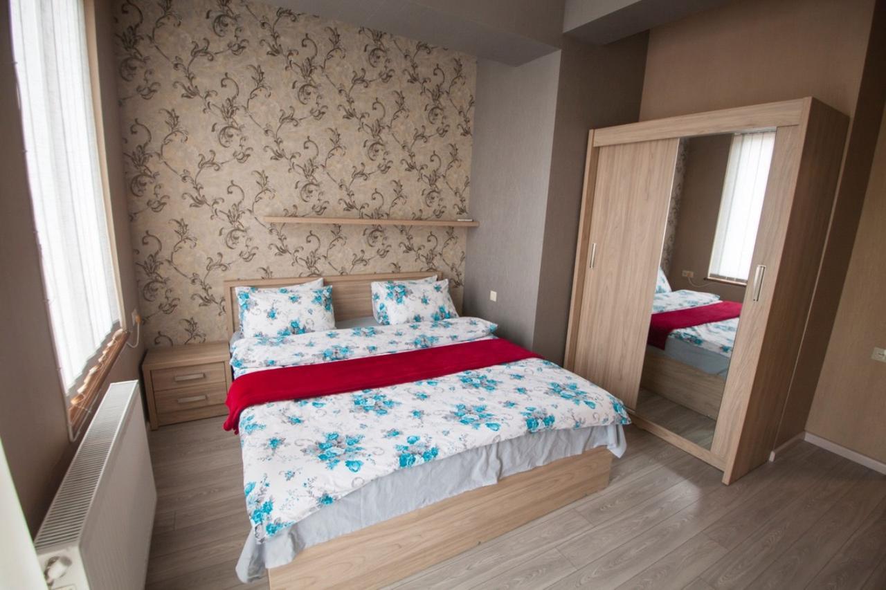 Lilika Apartments On Meskhishvili Tbilisi Eksteriør billede